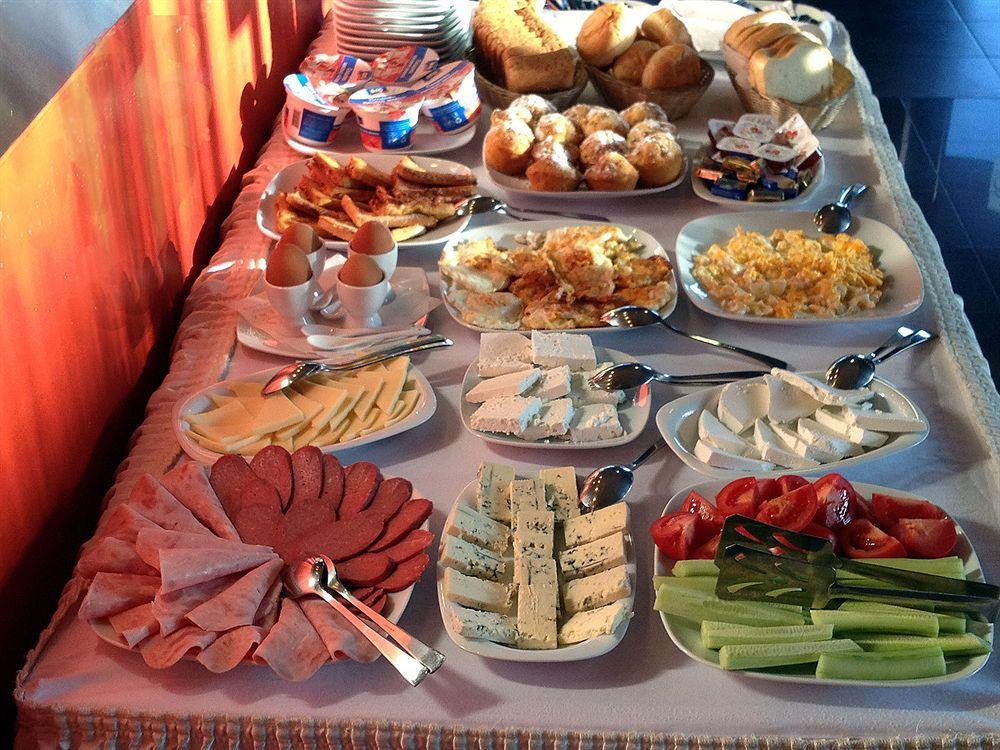Monet Hotel Plowdiw Restaurant foto